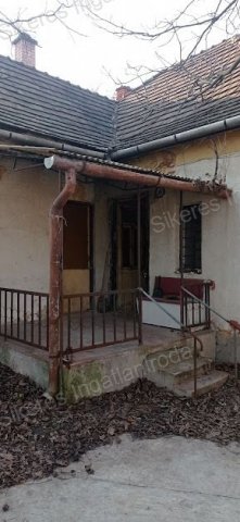 Eladó családi ház, Bicskén 36.5 M Ft, 2 szobás