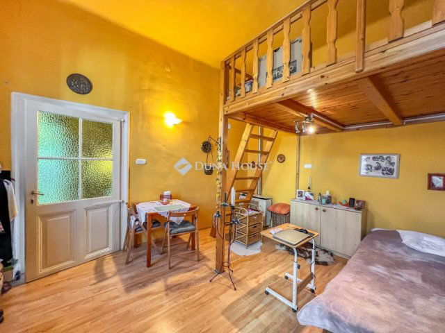 Eladó téglalakás, Budapesten, XX. kerületben 31.9 M Ft, 1 szobás