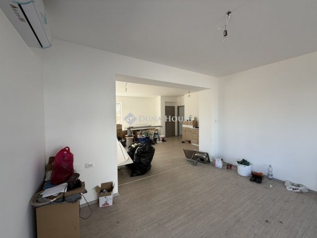 Eladó ikerház, Budapesten, XVIII. kerületben 130 M Ft, 3 szobás