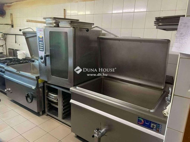 Eladó üzlethelyiség, Vecsésen 260 M Ft / költözzbe.hu