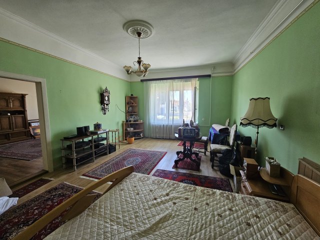 Eladó téglalakás, Pápán 24.9 M Ft, 1 szobás