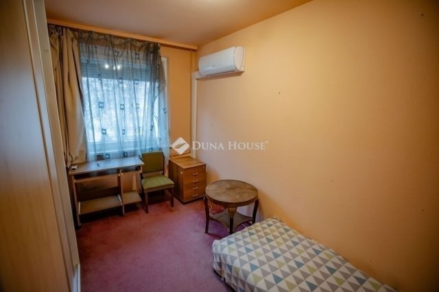 Eladó panellakás, Budapesten, XI. kerületben 96 M Ft, 4 szobás