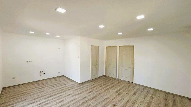 Eladó családi ház, Debrecenben, Fóliás utcában 26.9 M Ft