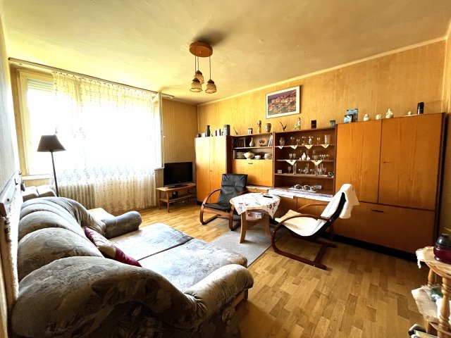 Eladó téglalakás, Ajkán, Ifjúság utcában 31.9 M Ft, 2 szobás