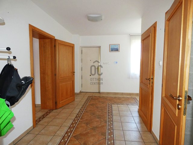 Eladó családi ház, Budapesten, XVII. kerületben 215 M Ft