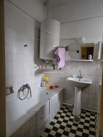 Eladó családi ház, Budapesten, XIV. kerületben 145 M Ft