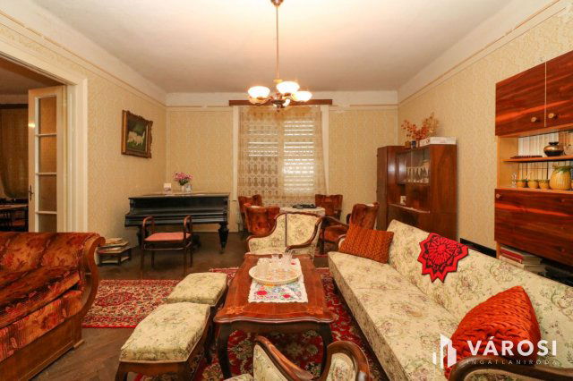 Eladó családi ház, Nyírvasvárin 29.9 M Ft, 7 szobás