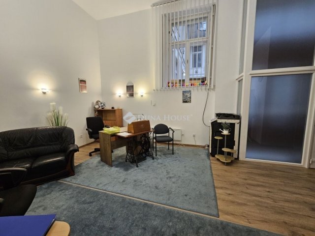 Kiadó iroda, Budapesten, V. kerületben 300 E Ft / hó