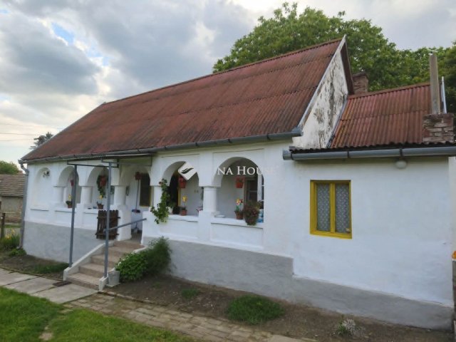 Eladó családi ház, Bogdásán 8.5 M Ft, 2 szobás