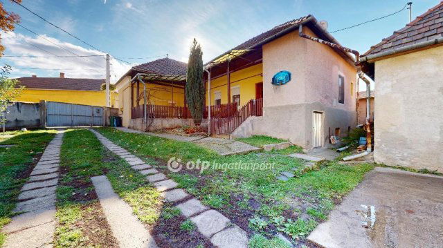 Eladó családi ház, Putnokon 14 M Ft, 3 szobás