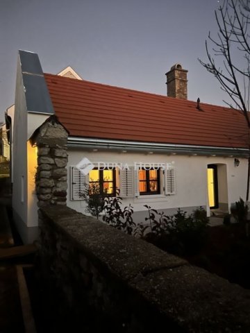 Eladó családi ház, Köveskálon 215 M Ft, 4 szobás