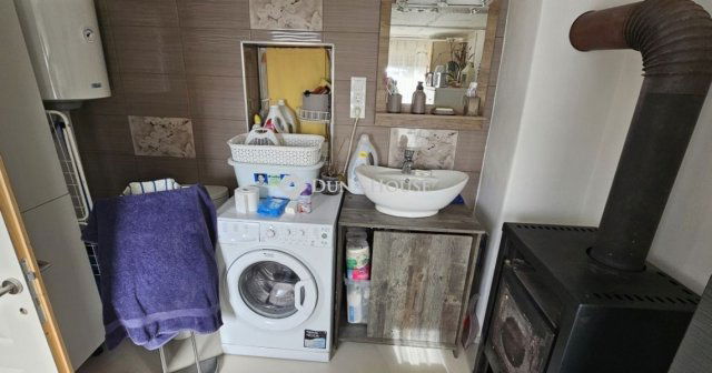 Eladó családi ház, Pellérden 29.99 M Ft, 1 szobás