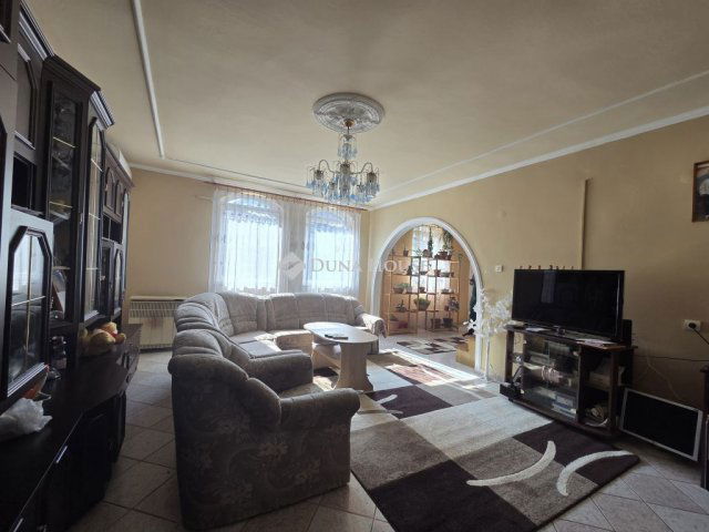 Eladó családi ház, Szolnokon, Ürge utcában 64.5 M Ft, 4 szobás