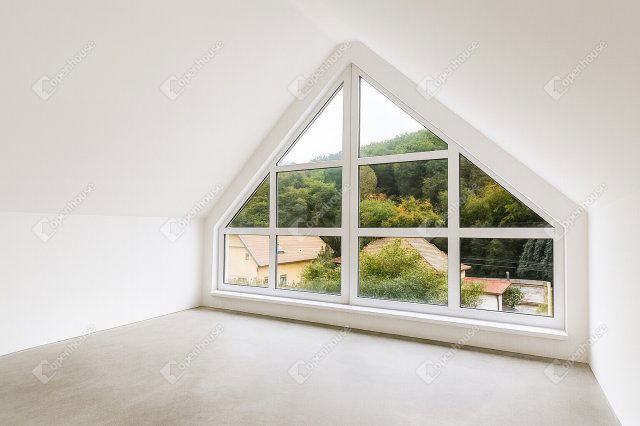 Eladó családi ház, Sopronban 114.9 M Ft, 4 szobás