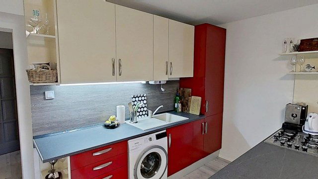 Eladó sorház, Pécsett 42.9 M Ft, 2+1 szobás