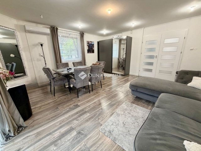 Eladó téglalakás, Budapesten, XIV. kerületben 88 M Ft, 2 szobás