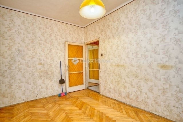 Eladó téglalakás, Budapesten, XVI. kerületben 54.9 M Ft