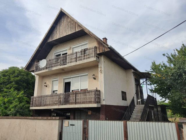 Eladó családi ház, Farmoson 59.9 M Ft, 4 szobás