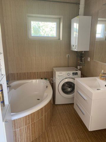 Eladó családi ház, Hévízen 84.9 M Ft, 3 szobás