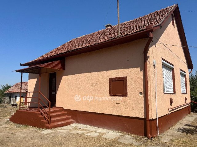 Eladó családi ház, Bihartordán 22.3 M Ft, 2 szobás