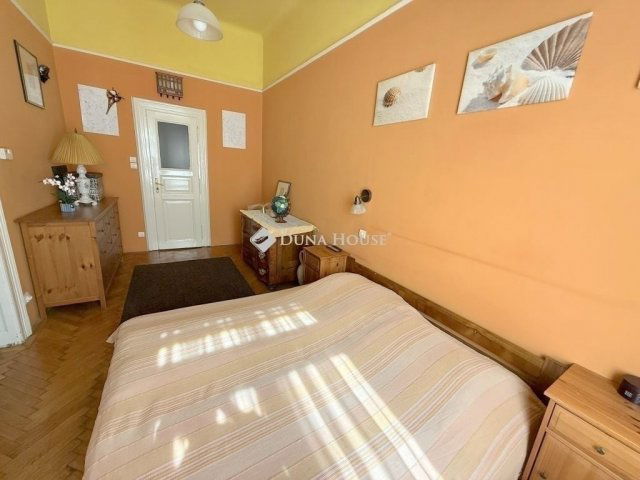 Eladó téglalakás, Budapesten, VIII. kerületben 89.9 M Ft