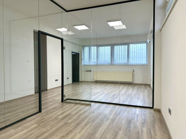 Kiadó iroda, Győrött 166 E Ft / hó, 2 szobás