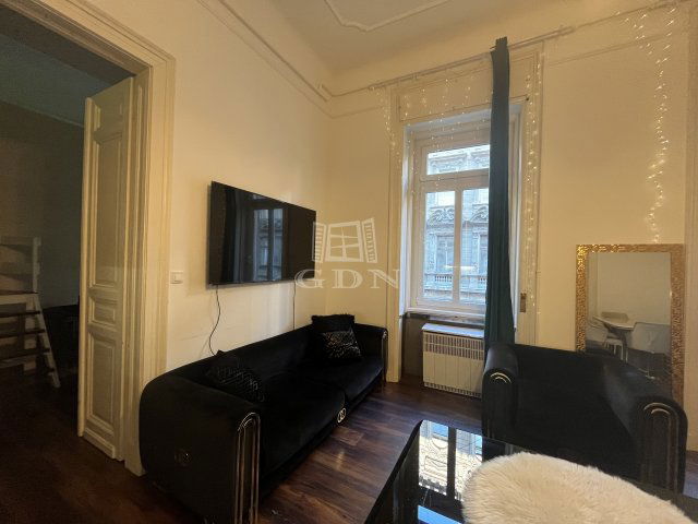 Eladó téglalakás, Budapesten, VII. kerületben 94.9 M Ft