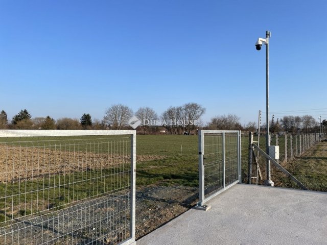 Kiadó ipari ingatlan, Gyöngyösfaluban 375 E Ft / hó