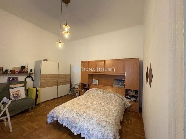 Eladó téglalakás, Budapesten, IX. kerületben 57.9 M Ft, 1 szobás