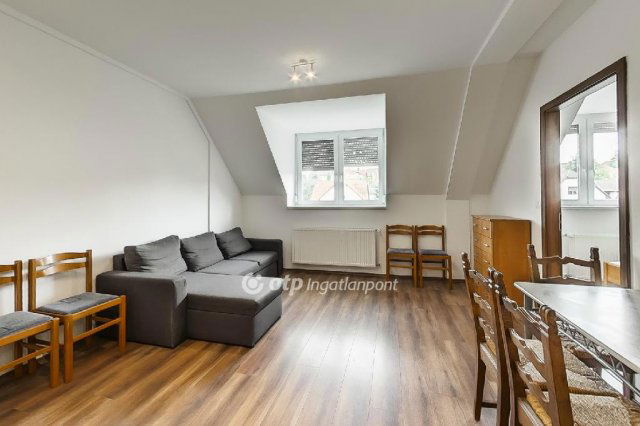 Eladó téglalakás, Egerben 42.5 M Ft, 1+1 szobás