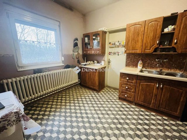 Eladó családi ház, Szentgotthárdon 49.6 M Ft, 4 szobás