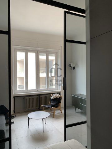 Kiadó téglalakás, albérlet, Budapesten, V. kerületben, 1 szobás