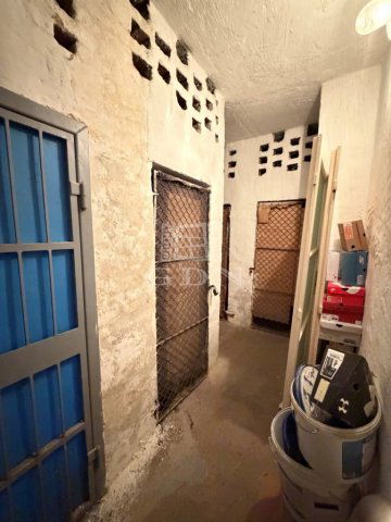 Eladó téglalakás, Székesfehérvárott 40.9 M Ft, 1+1 szobás