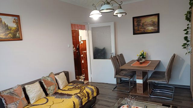 Eladó panellakás, Miskolcon, Győri kapu utcában 23.5 M Ft