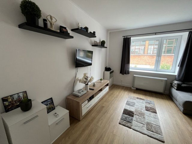 Kiadó téglalakás, albérlet, Tiszaújvárosban, Tisza úton