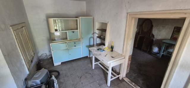 Eladó családi ház, Egyeken 3 M Ft, 2 szobás