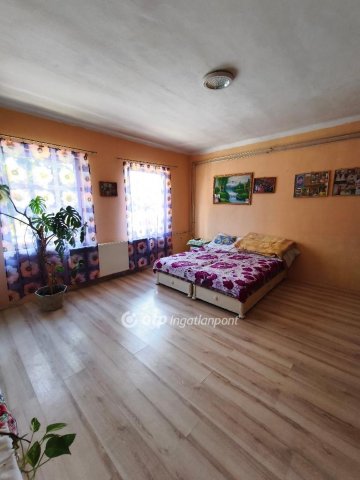 Eladó családi ház, Egerszalókon 26.5 M Ft, 2 szobás