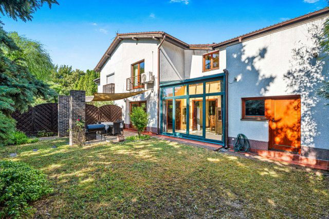 Kiadó sorház, albérlet, Budaörsön 259350 E Ft / hó, 3 szobás