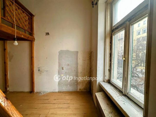 Eladó téglalakás, Budapesten, VIII. kerületben 49.5 M Ft