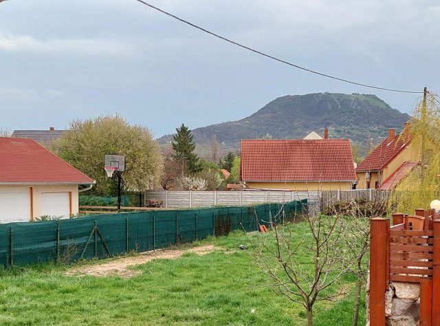 Eladó családi ház, Tapolcán 89.9 M Ft, 4 szobás
