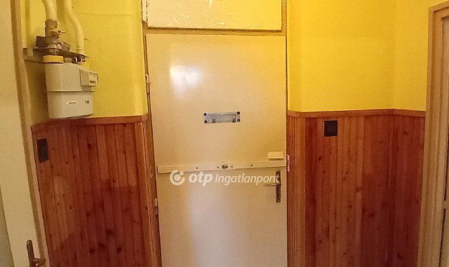 Eladó téglalakás, Székesfehérvárott 43.5 M Ft, 1+1 szobás