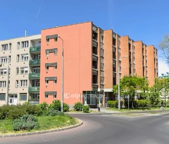 Eladó téglalakás, Nyíregyházán 44.5 M Ft, 2+1 szobás