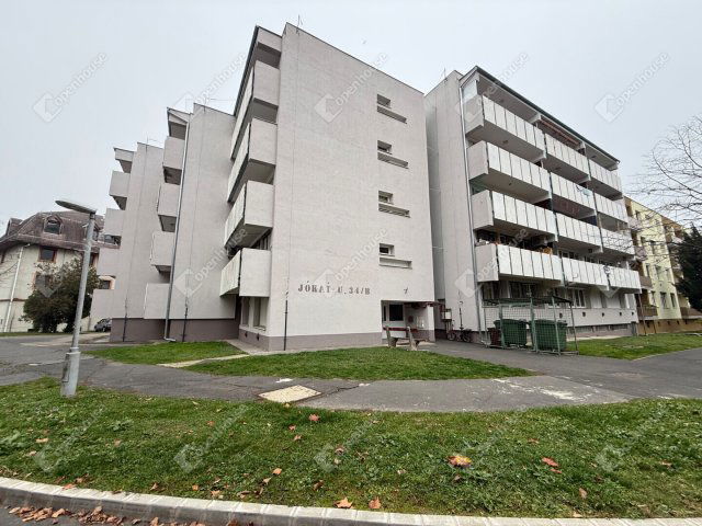 Eladó téglalakás, Zalaegerszegen 31.8 M Ft, 2 szobás