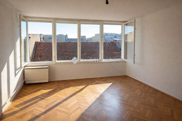 Eladó téglalakás, Budapesten, IV. kerületben 52.5 M Ft, 1 szobás