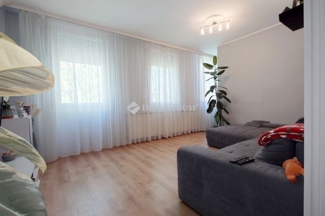 Eladó téglalakás, Lajosmizsén 47.9 M Ft, 3 szobás