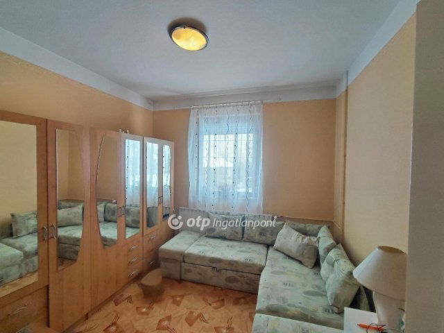 Eladó családi ház, Galgahévízen 88 M Ft, 2+2 szobás