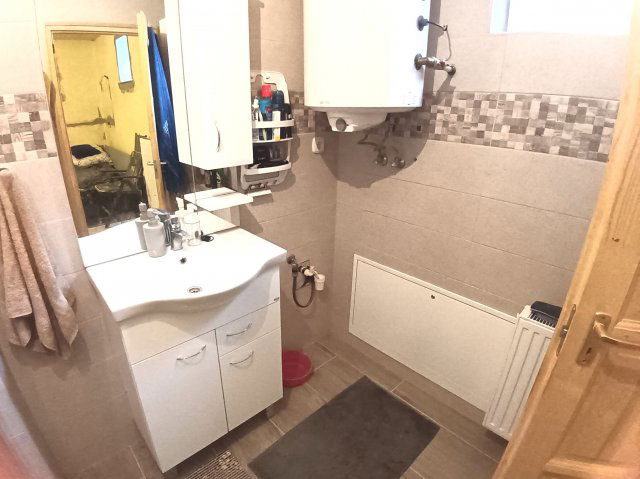 Eladó családi ház, Dörön 39.99 M Ft, 2 szobás