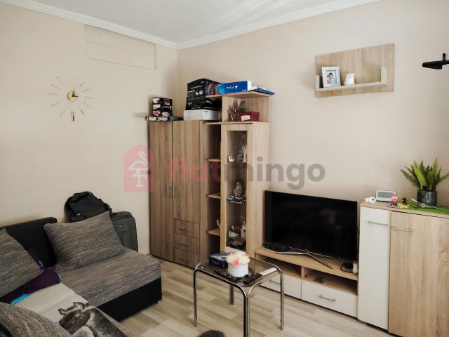 Eladó családi ház, Pécsett 79 M Ft, 5 szobás