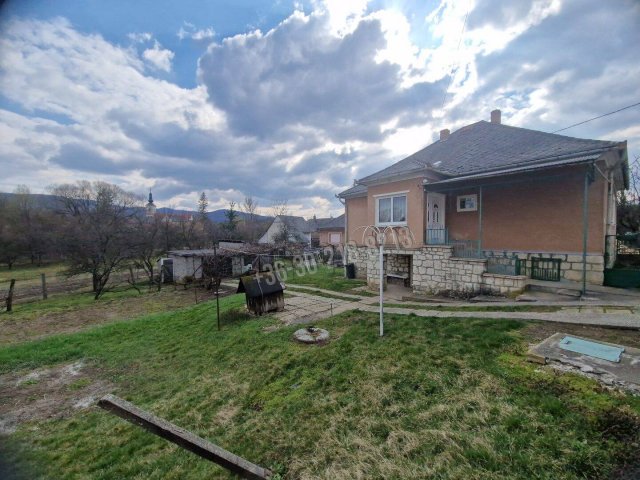 Eladó családi ház, Nagyvisnyón 30 M Ft, 3 szobás