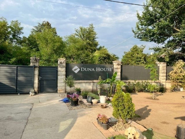 Eladó sorház, Budapesten, XVI. kerületben 141 M Ft, 2 szobás